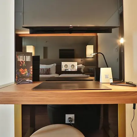 Turim Iberia Otel